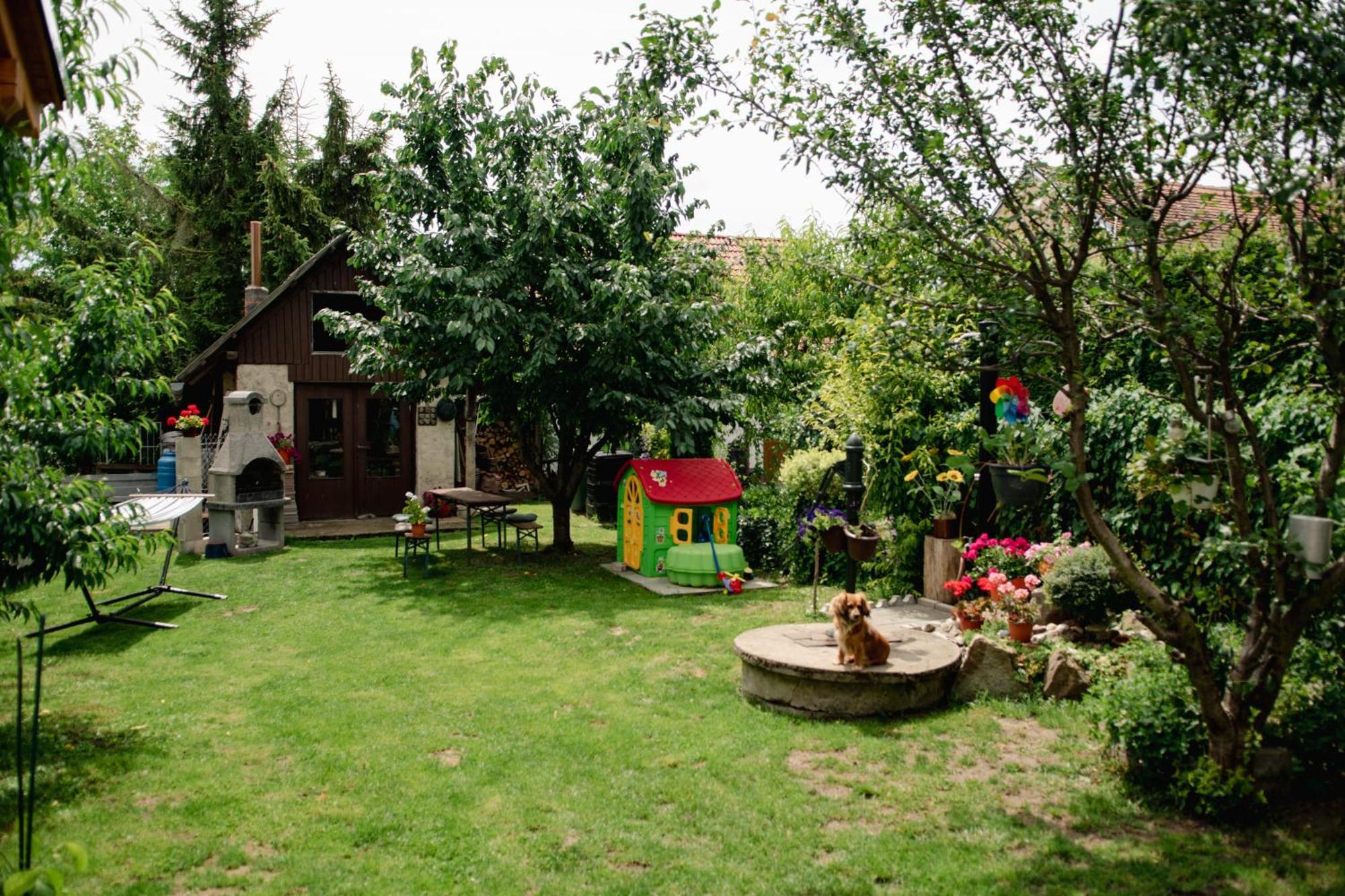 Podkrovni Apartman S Vyhledem Na Namesti Lomnice nad Lužnicí المظهر الخارجي الصورة